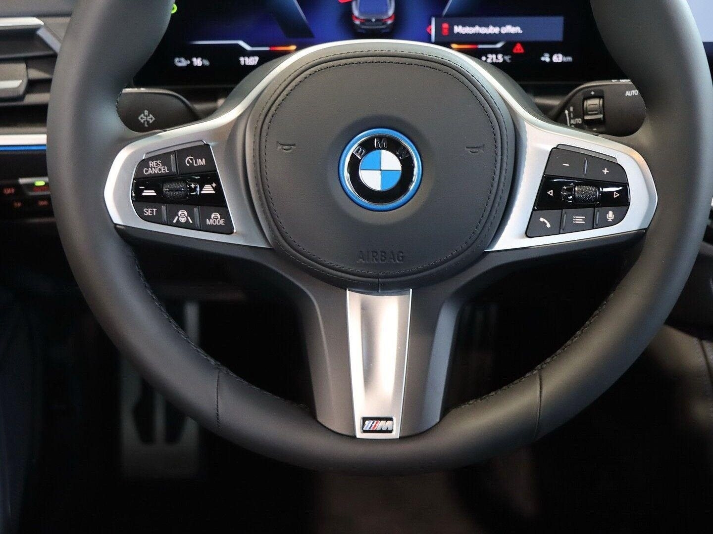 BMW i4 eDrive40 Gran Coupe M-Paket AHK Driving Assistant