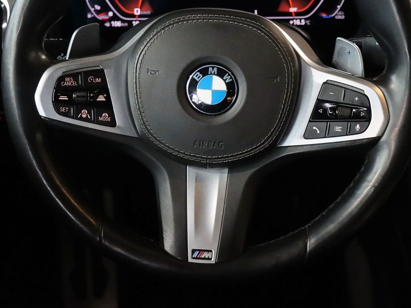 BMW M850i xDrive 