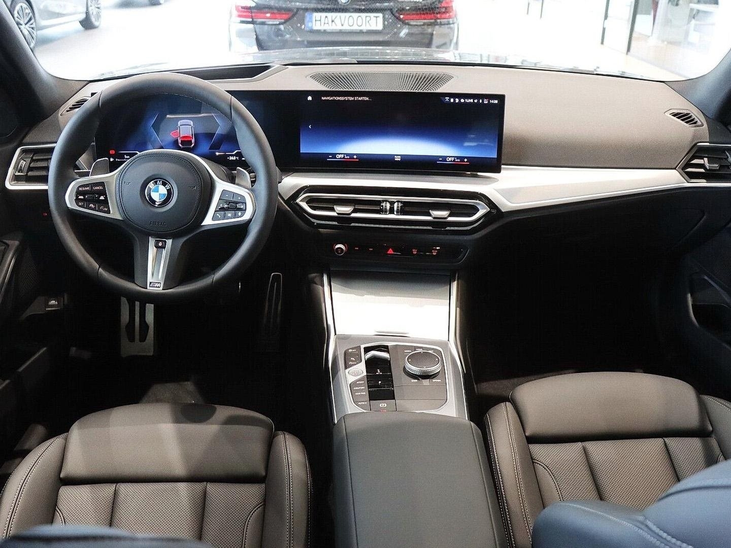 BMW 320i Touring  Frühlingssale 